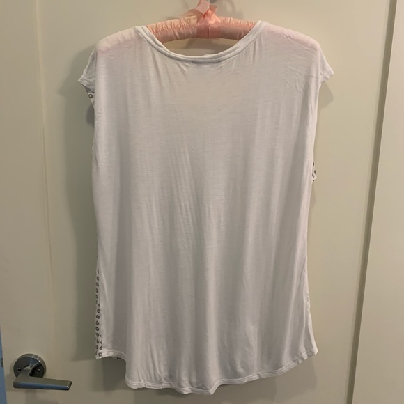 Tribal Jeans T Shirt - Picture 2 of 4